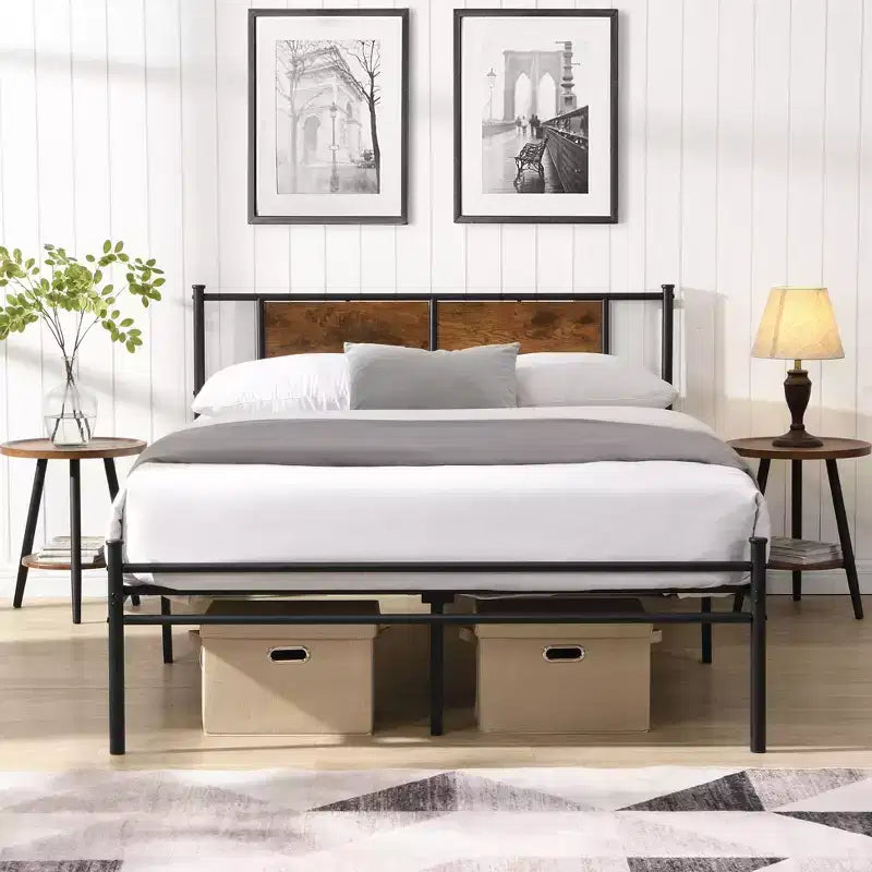 Cadre de lit King Size avec tête de lit, lit plateforme moderne avec décoration en panneaux de bois pour chambre à coucher, noir