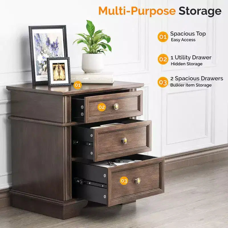 Table de chevet en bois massif de 24,02 po de l. avec 3 tiroirs et 2 ports USB