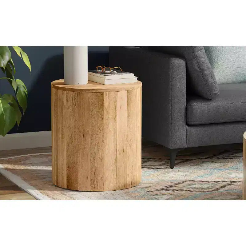 Table d'appoint contemporaine en manguier massif de 50,8 cm de large