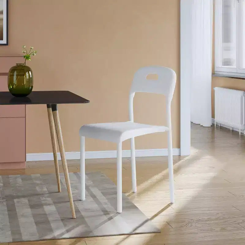 Chaises de salle à manger, chaises de cuisine empilables, chaise de salle à manger en plastique avec pieds en métal, imperméable et résistante aux taches, pour intérieur et extérieur, blanc