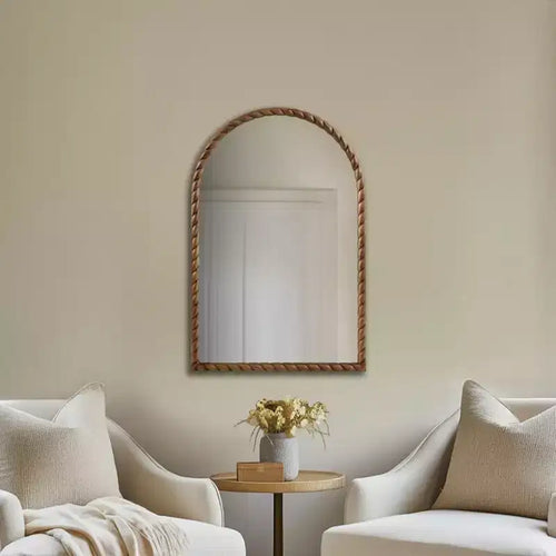 Miroir décoratif mural en arc de 24 x 36 po avec cadre élégamment tressé en bois d'hévéa, accent moderne pour chambre à coucher, salle de bain, salon